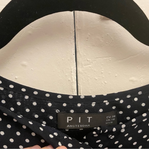 Polka dot button down top! - Picture 3 of 3